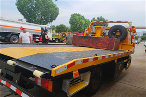 金安附近拖车电话号码服务