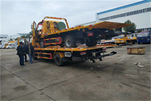 金安同城汽车补胎